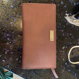 Women’s Kate spade wallet